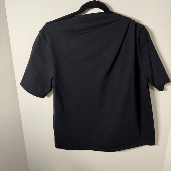 Banana Republic Asymmetrical Short Sleeve T-Shirt – Black (Size M) | - Picture 3 of 7